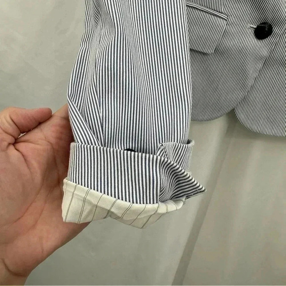 Express Womens Striped Jacket Blazer 0 Blue White Faux Pockets Collared Unlined - Picture 7 of 13